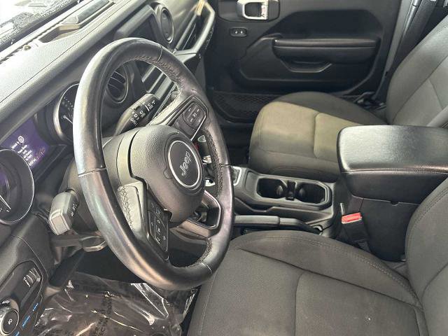 Used 2023 Jeep Wrangler Unlimited w/ Cold Weather Group image 18