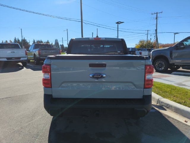Certified 2024 Ford Maverick Lariat w/ FX4 Off-Road Package AWD/4WD image 4