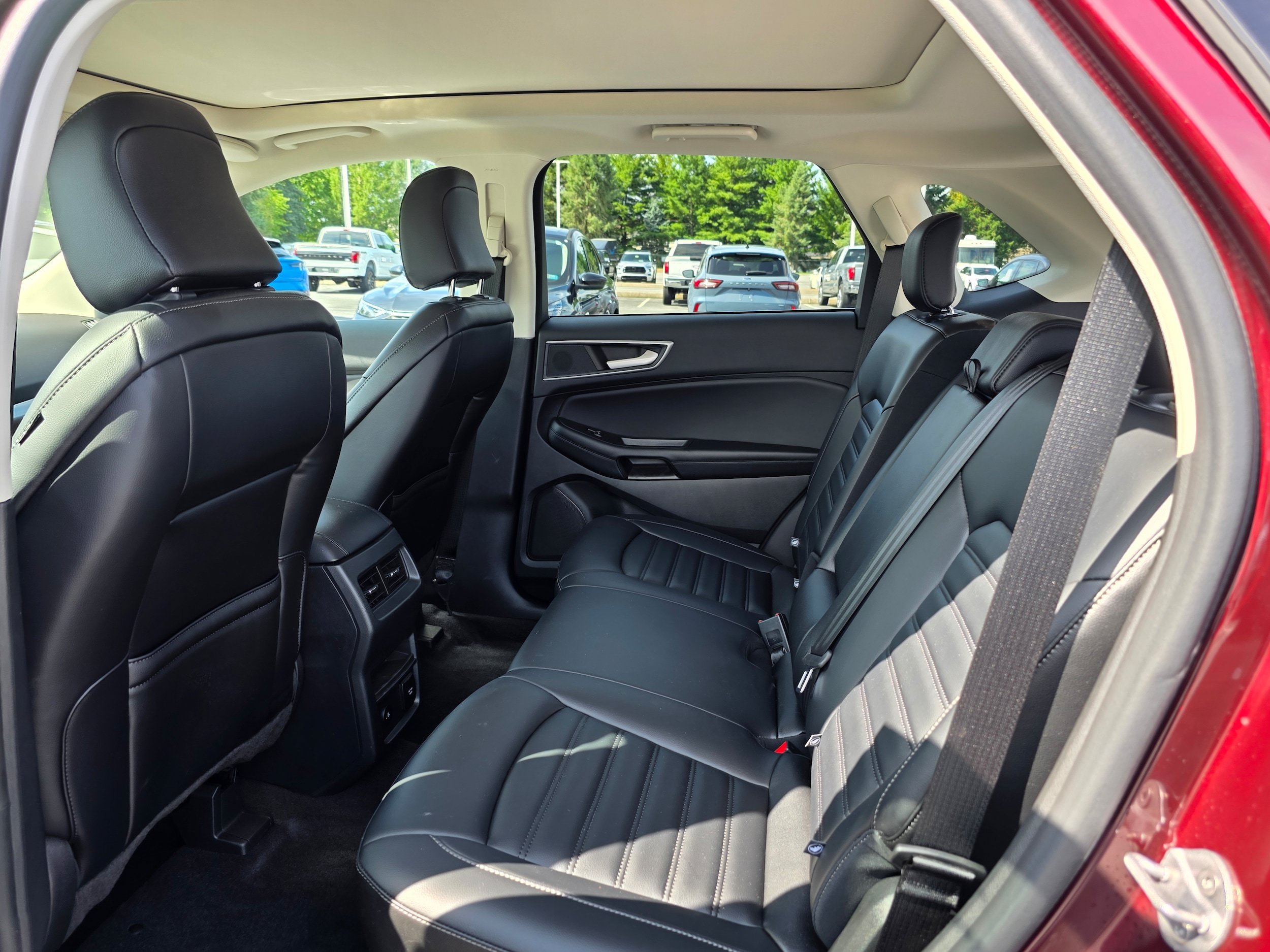 Certified 2023 Ford Edge SEL w/ Convenience Package AWD/4WD image 9