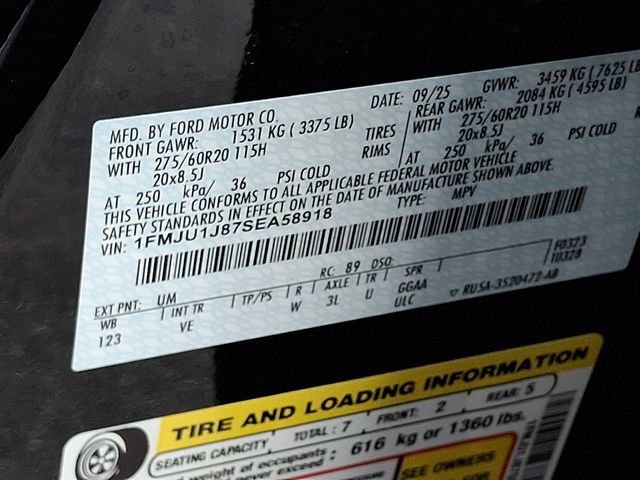 Certified 2025 Ford Expedition Active AWD/4WD image 35