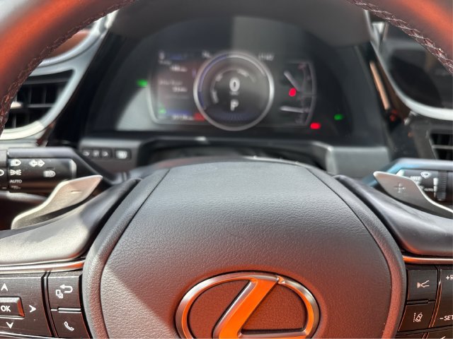 Used 2025 Lexus ES 300h w/ Premium Package FWD image 33