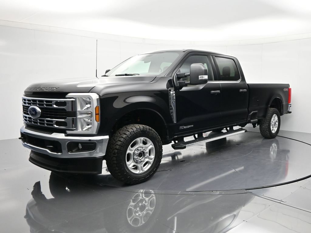 Certified 2025 Ford F250 XLT image 1