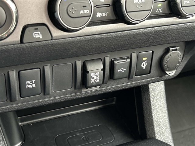 Used 2023 Toyota Tacoma TRD Sport image 33