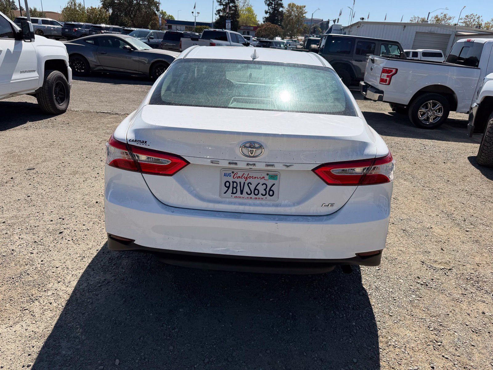 Used 2019 Toyota Camry LE FWD image 4