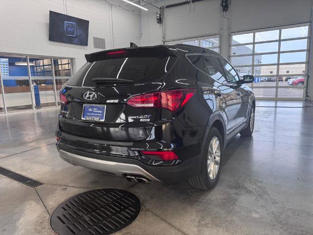 Used 2017 Hyundai Santa Fe Sport 2.0T AWD/4WD image 3
