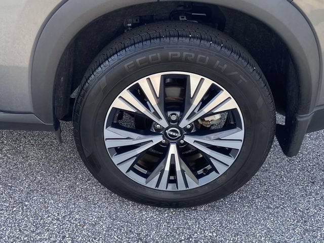 Used 2023 Nissan Rogue SV FWD image 9