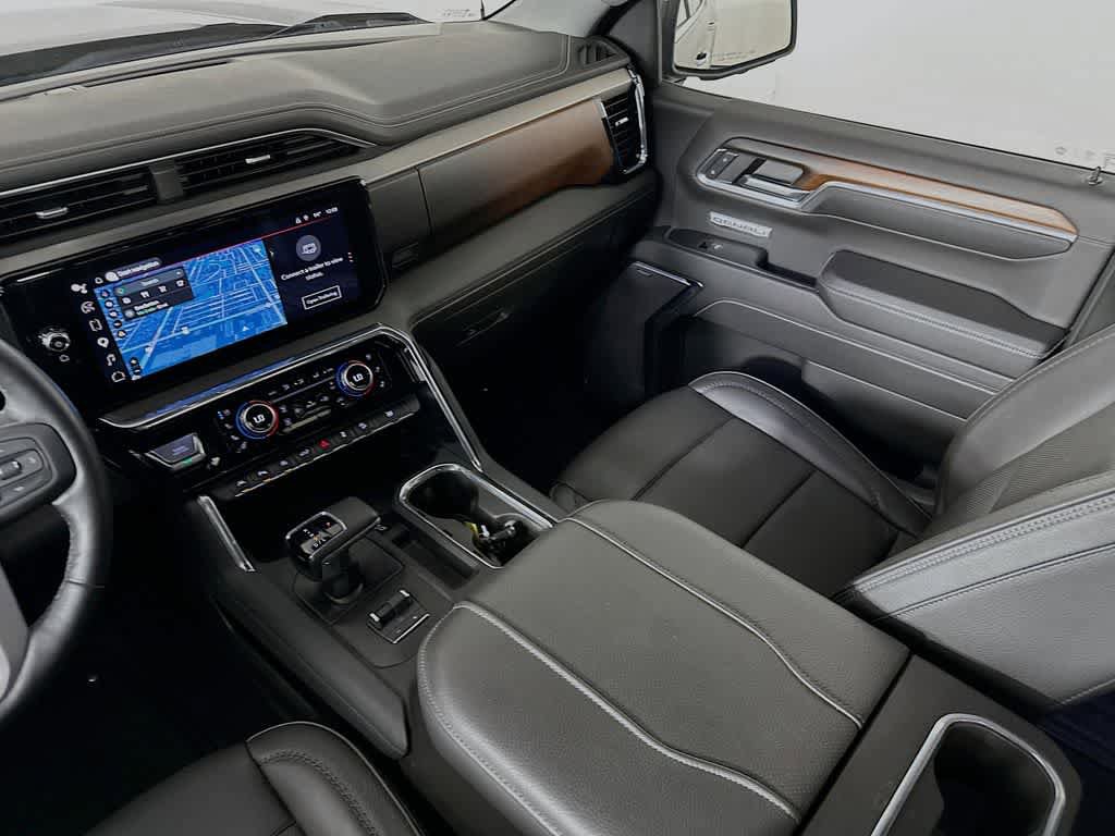 Used 2024 GMC Sierra 1500 Denali AWD/4WD image 11