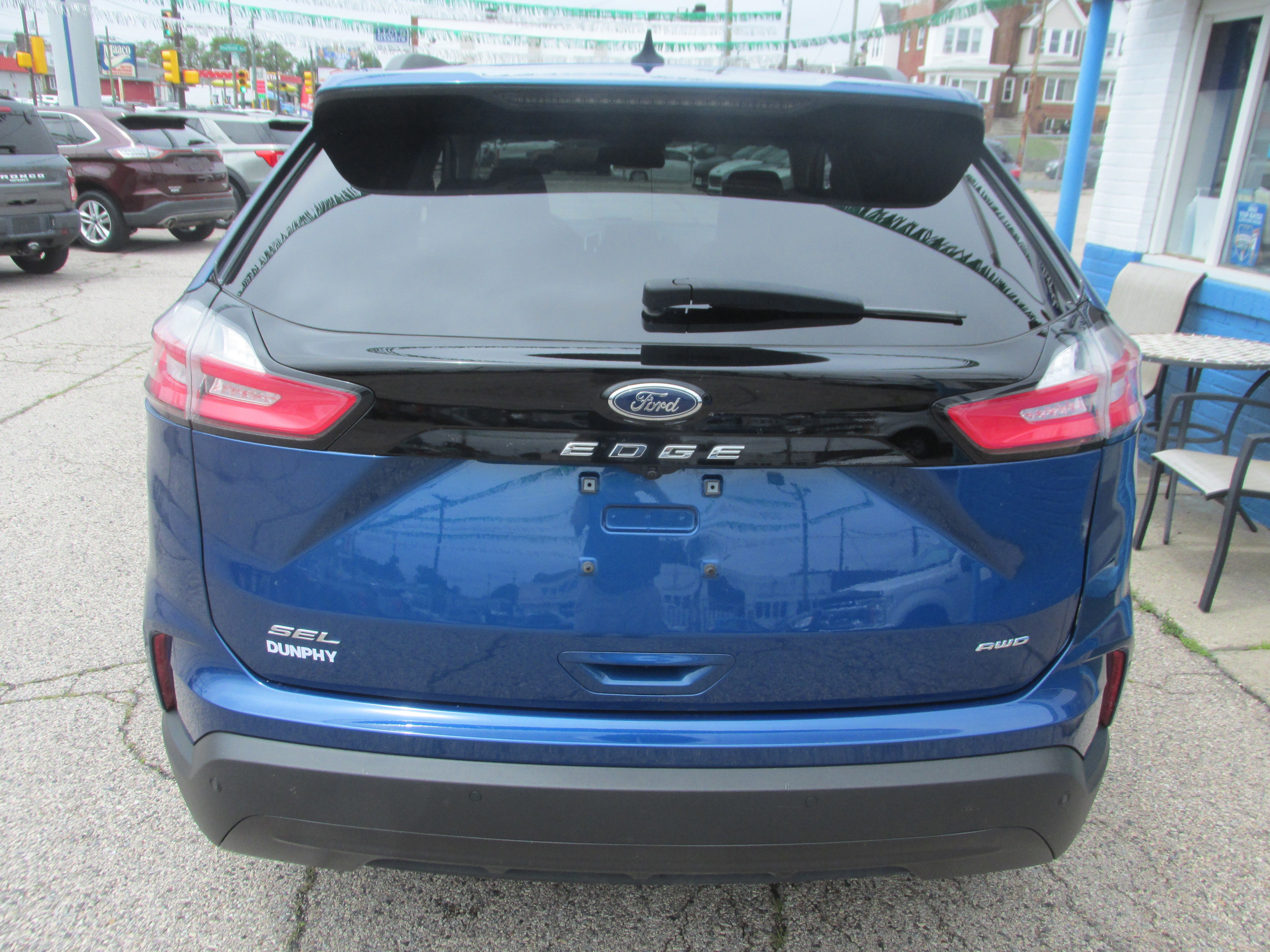 Certified 2022 Ford Edge SEL w/ Sport Appearance Package image 3