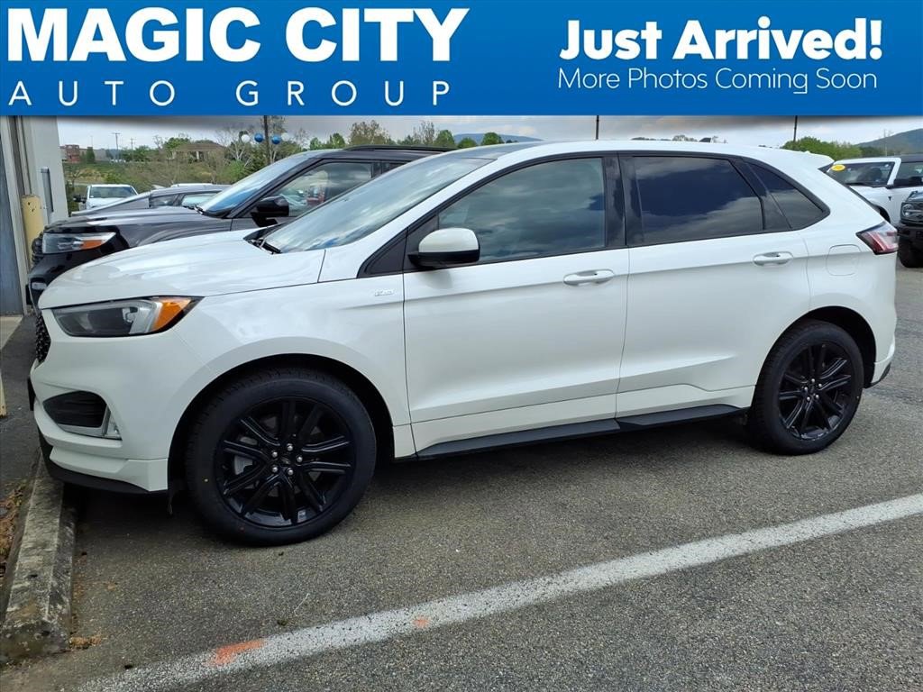 Certified 2024 Ford Edge ST-Line w/ Class II Trailer Tow Package AWD/4WD image 1