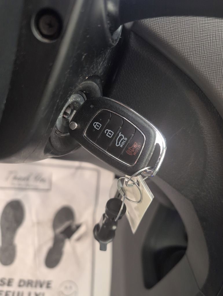 Used 2018 Hyundai Santa Fe Sport image 46