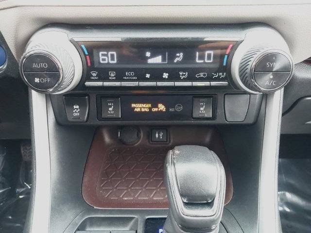 Used 2019 Toyota RAV4 Limited AWD/4WD image 19