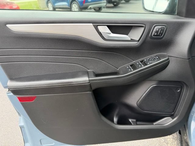 Certified 2023 Ford Escape Platinum FWD image 22