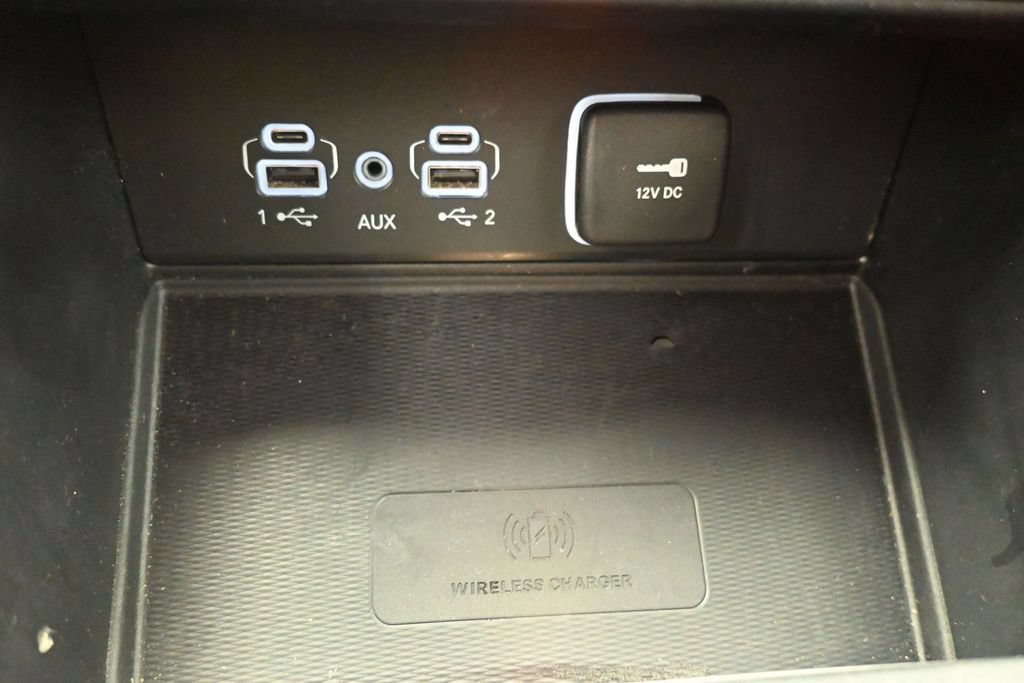 Used 2024 Jeep Grand Cherokee L Altitude RWD image 27