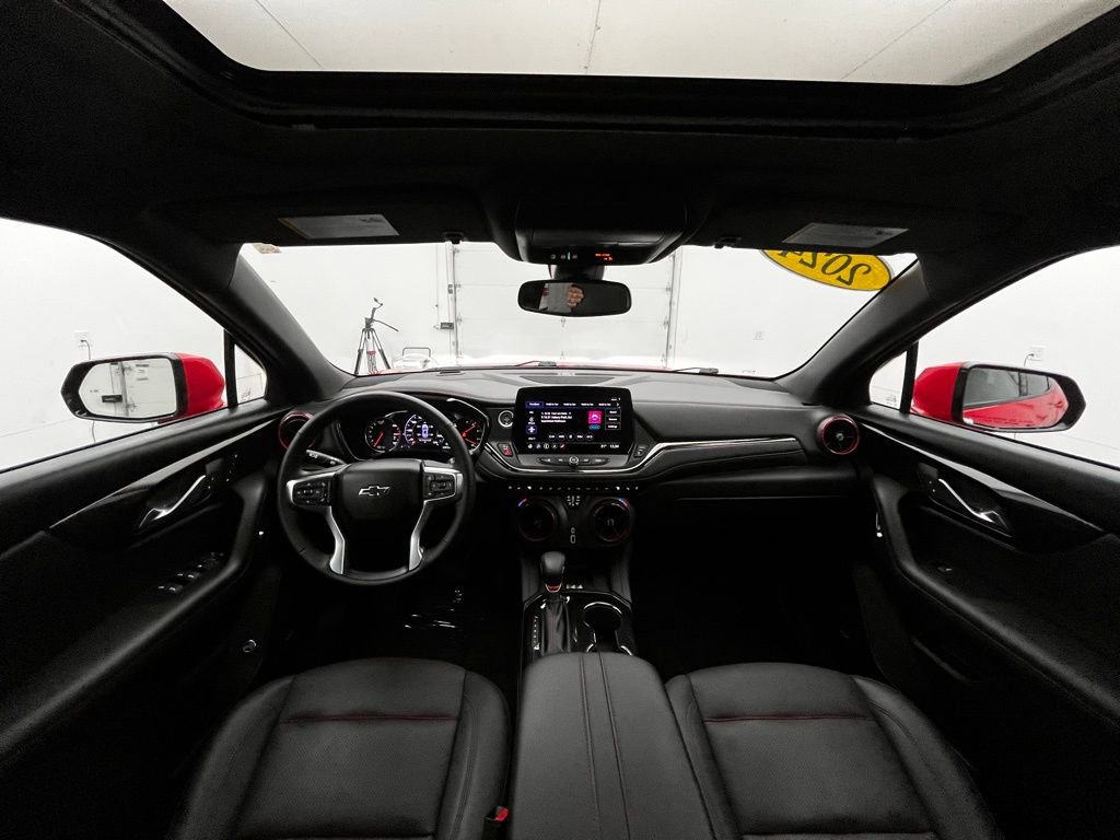 Used 2024 Chevrolet Blazer RS w/ Enhanced Convenience Package image 2