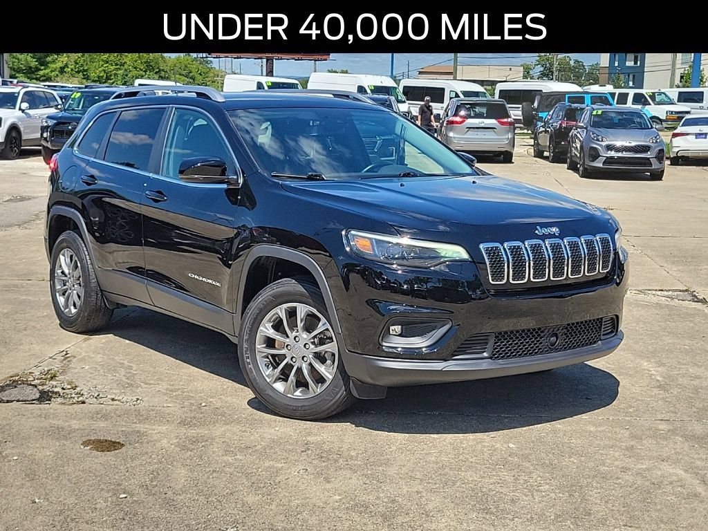 Used 2021 Jeep Cherokee Latitude Plus AWD/4WD image 30