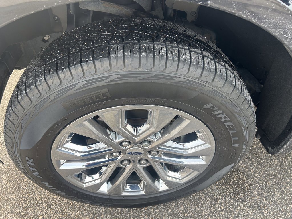 Certified 2018 Ford F150 XLT w/ Equipment Group 302A Luxury image 31