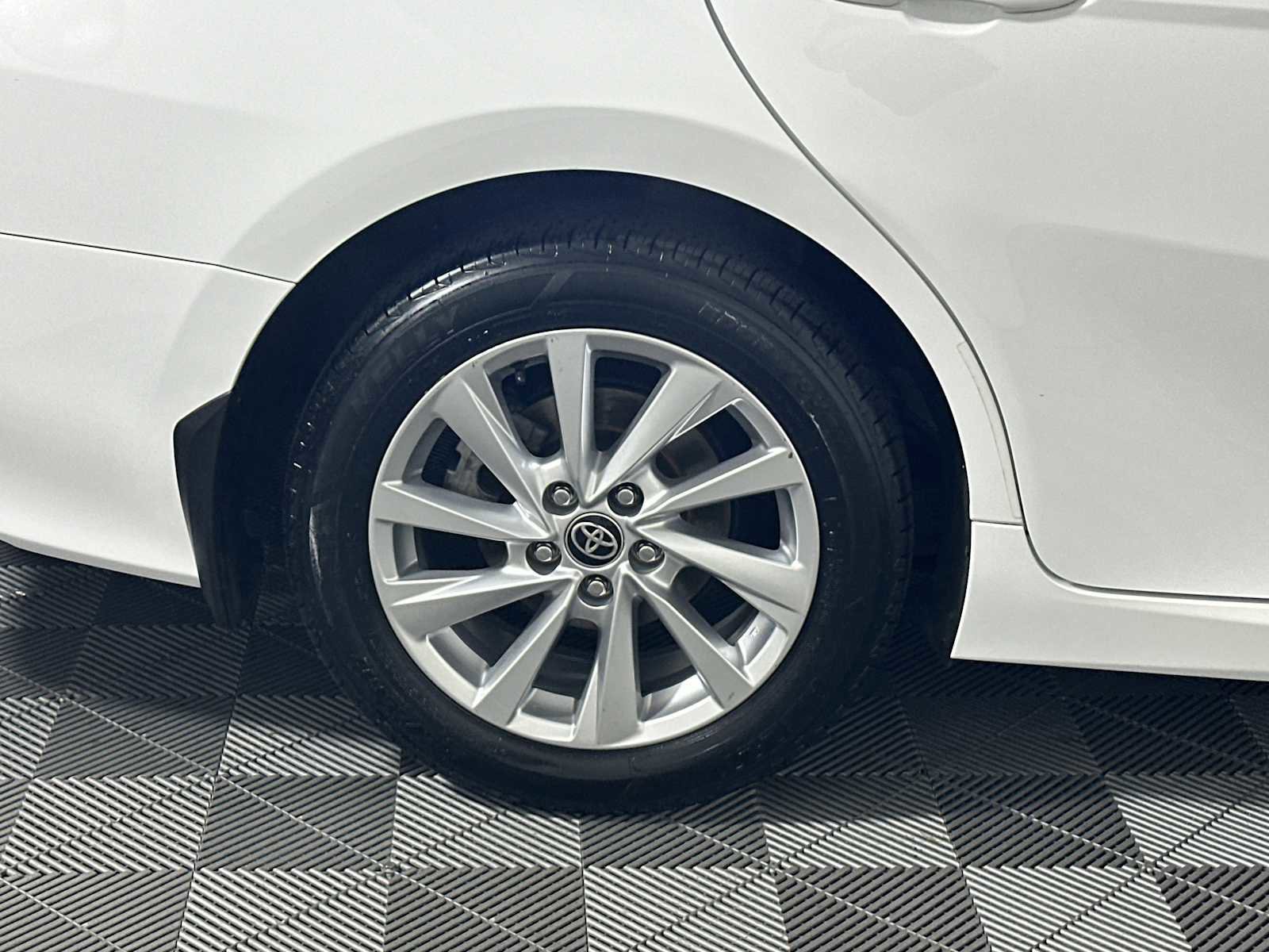 Used 2024 Toyota Camry LE w/ Convenience Package FWD image 25