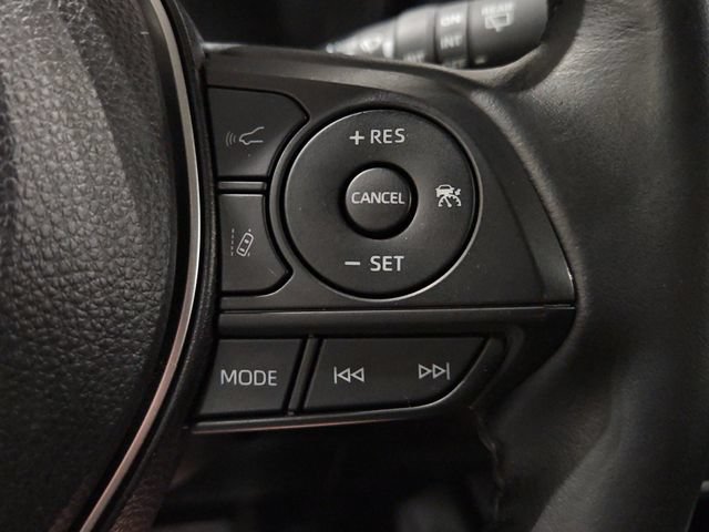 Used 2022 Toyota Corolla Cross LE AWD/4WD image 37