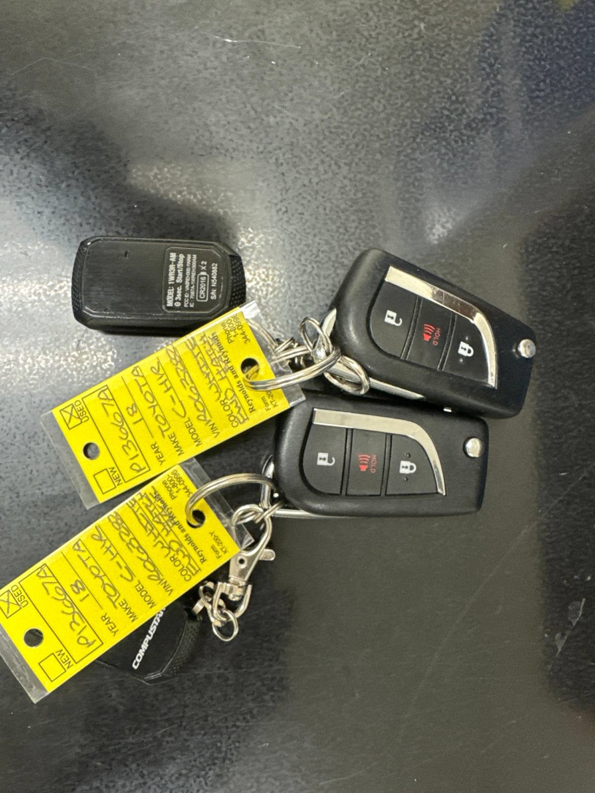 Used 2018 Toyota C-HR XLE FWD image 34