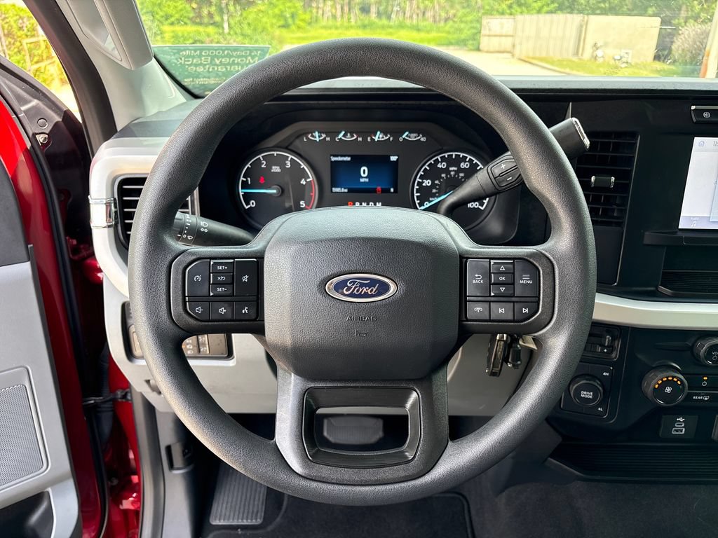 Certified 2024 Ford F250 XLT w/ 360-Degree Camera Package AWD/4WD image 17