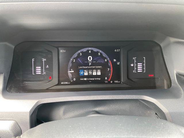 Used 2025 Toyota 4Runner SR5 AWD/4WD image 18