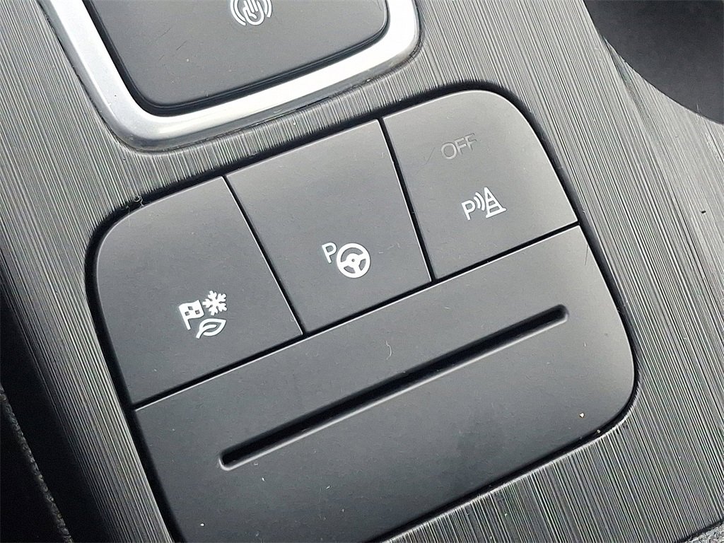 Certified 2022 Ford Escape Titanium w/ Titanium Elite Package image 26