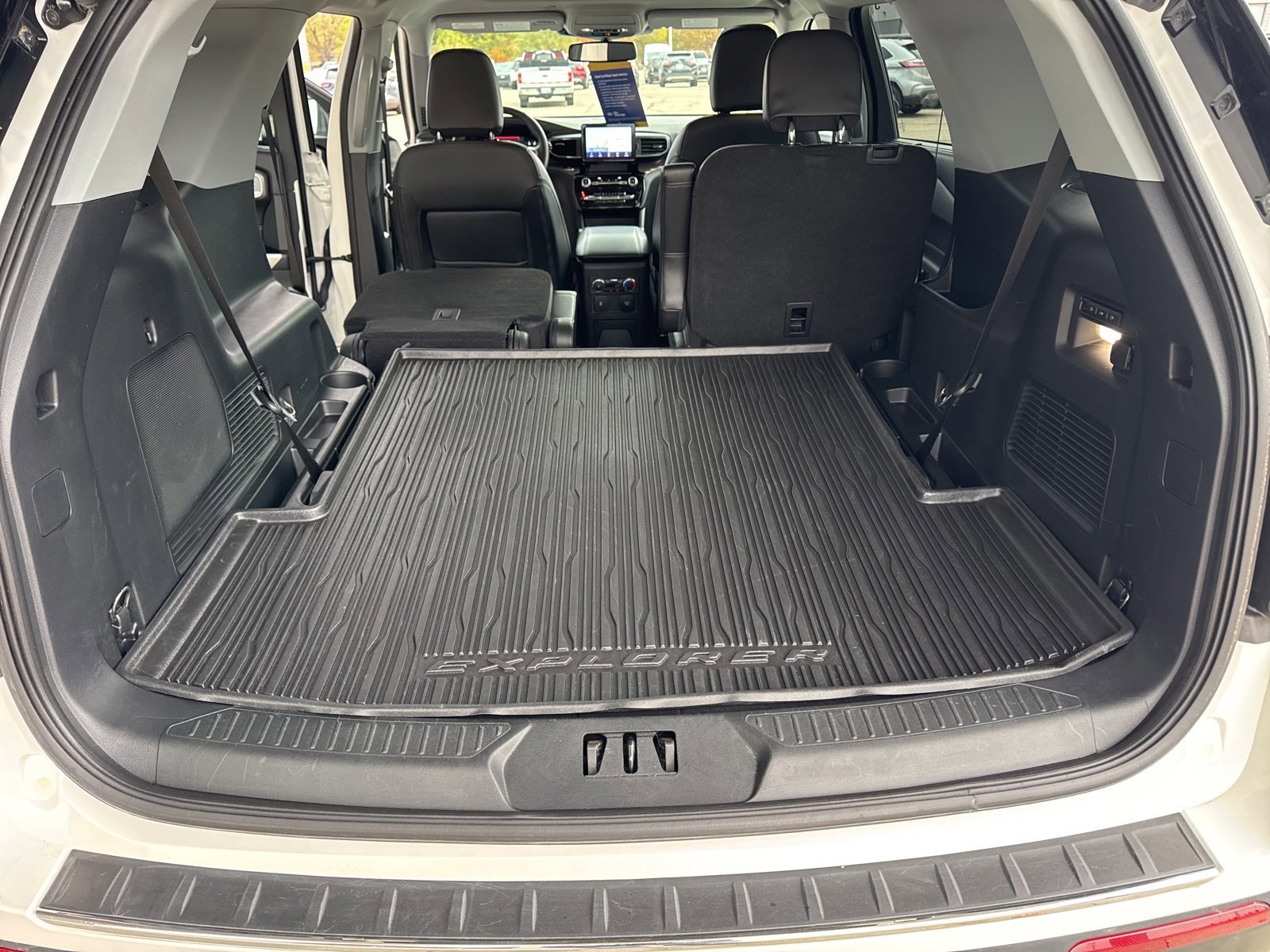Certified 2022 Ford Explorer Limited w/ Equipment Group 301A image 35