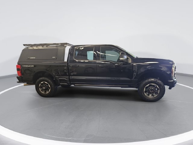 Certified 2024 Ford F250 Lariat w/ Lariat Ultimate Package AWD/4WD image 2