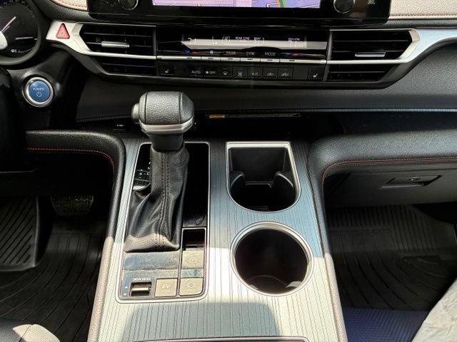 Used 2023 Toyota Sienna XSE w/ XSE Plus Package AWD/4WD image 23