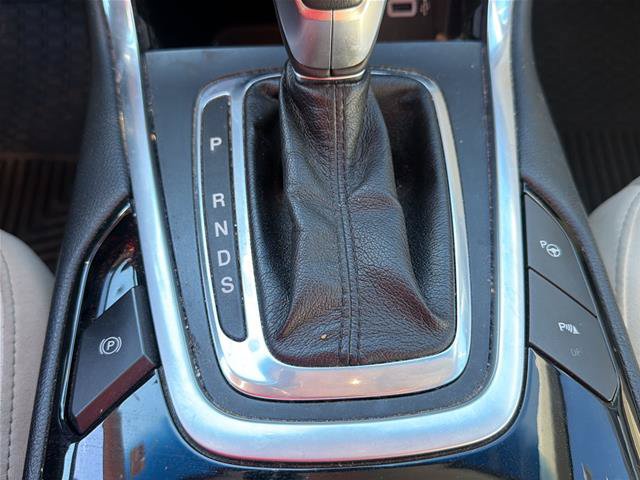 Certified 2018 Ford Edge Titanium w/ Equipment Group 302A FWD image 17