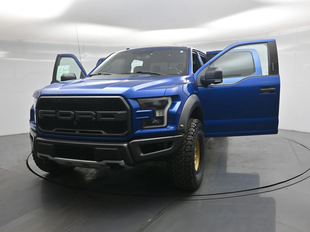 Certified 2017 Ford F150 Raptor w/ Equipment Group 801A Mid image 30