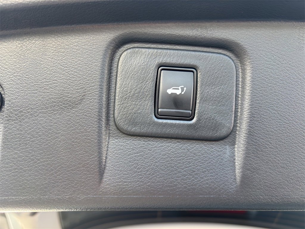 Used 2023 Nissan Murano SL w/ SL Moonroof Package image 11