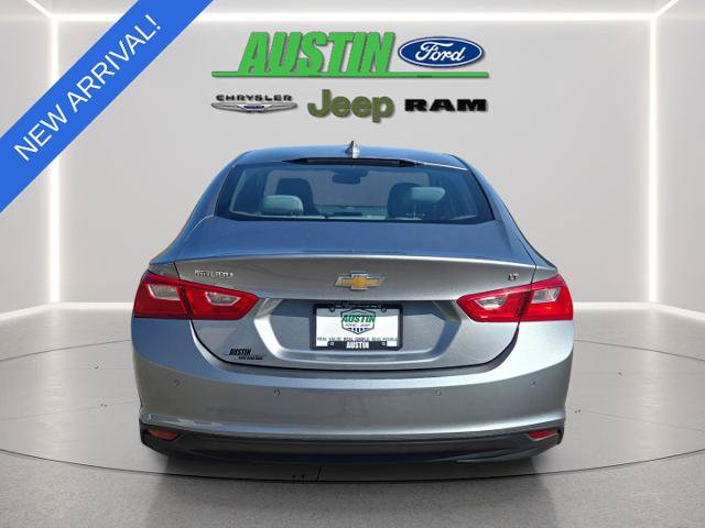 Used 2025 Chevrolet Malibu LT FWD image 4