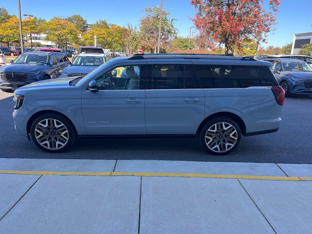 Certified 2025 Ford Expedition Max Platinum w/ Platinum Ultimate Package AWD/4WD image 6