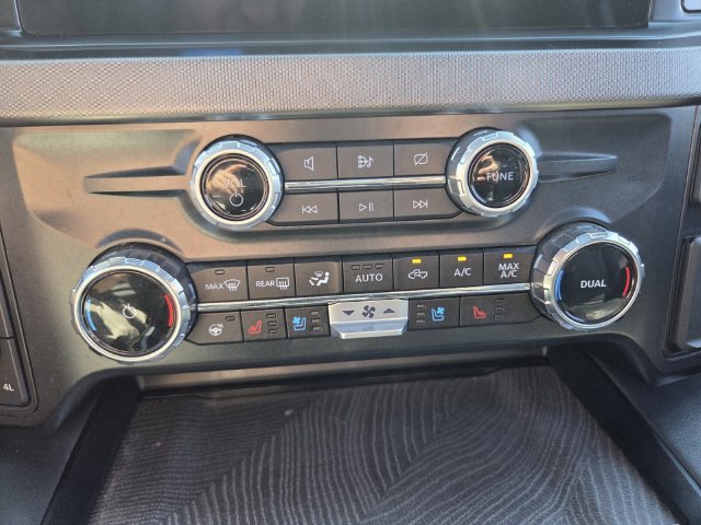 Certified 2024 Ford F250 Platinum AWD/4WD image 29