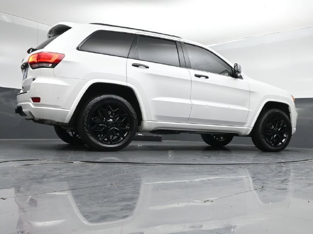 Used 2020 Jeep Grand Cherokee Overland AWD/4WD image 44
