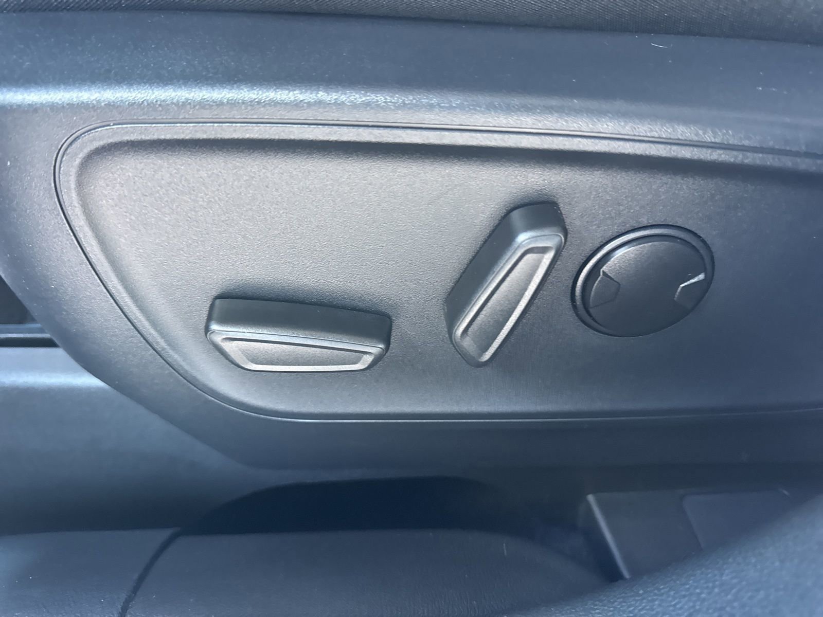 Certified 2024 Ford Escape Active image 25