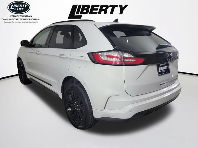 Certified 2022 Ford Edge SE w/ Black Appearance Package AWD/4WD image 7