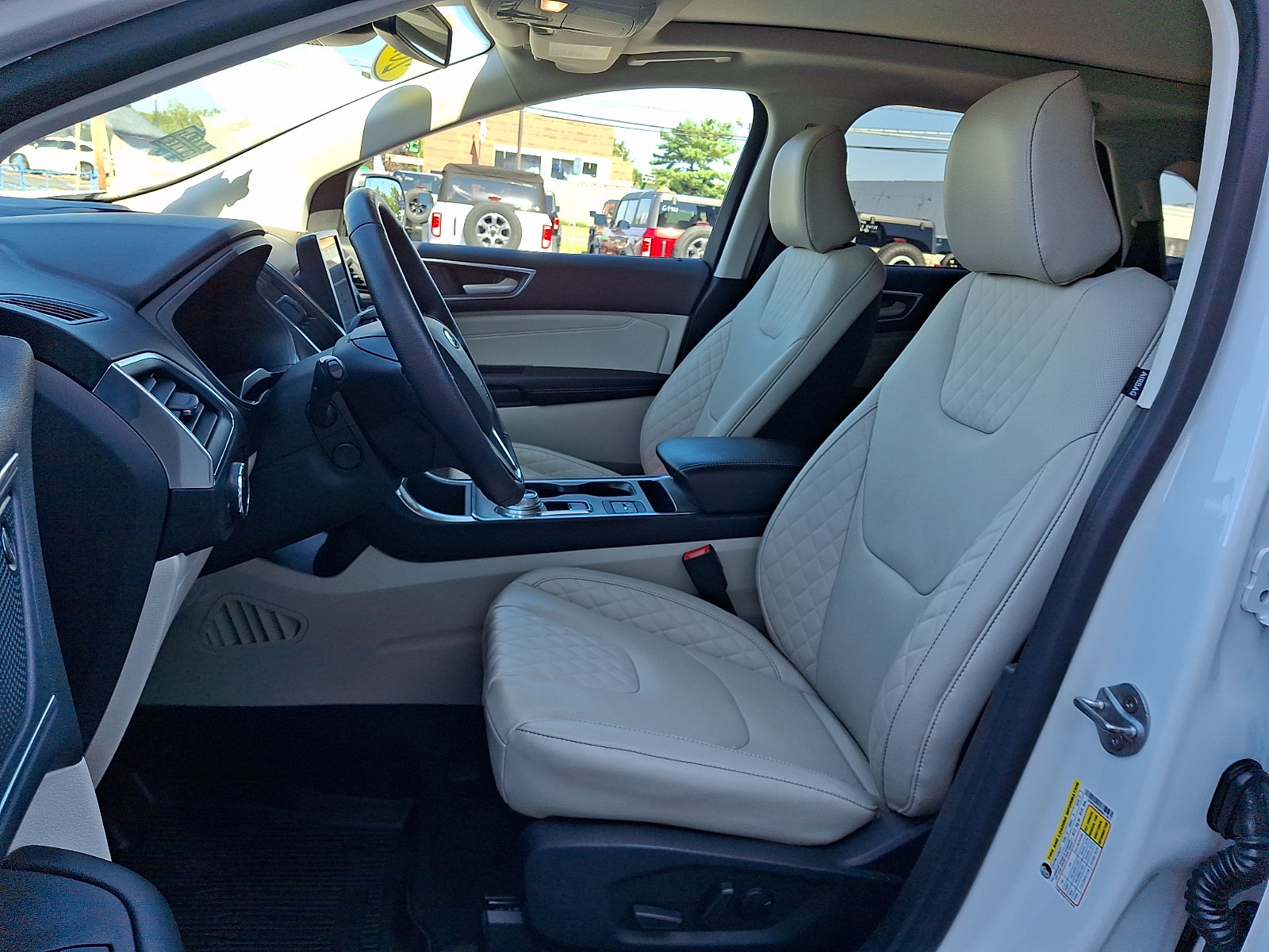 Certified 2024 Ford Edge Titanium w/ Titanium Elite Package AWD/4WD image 15