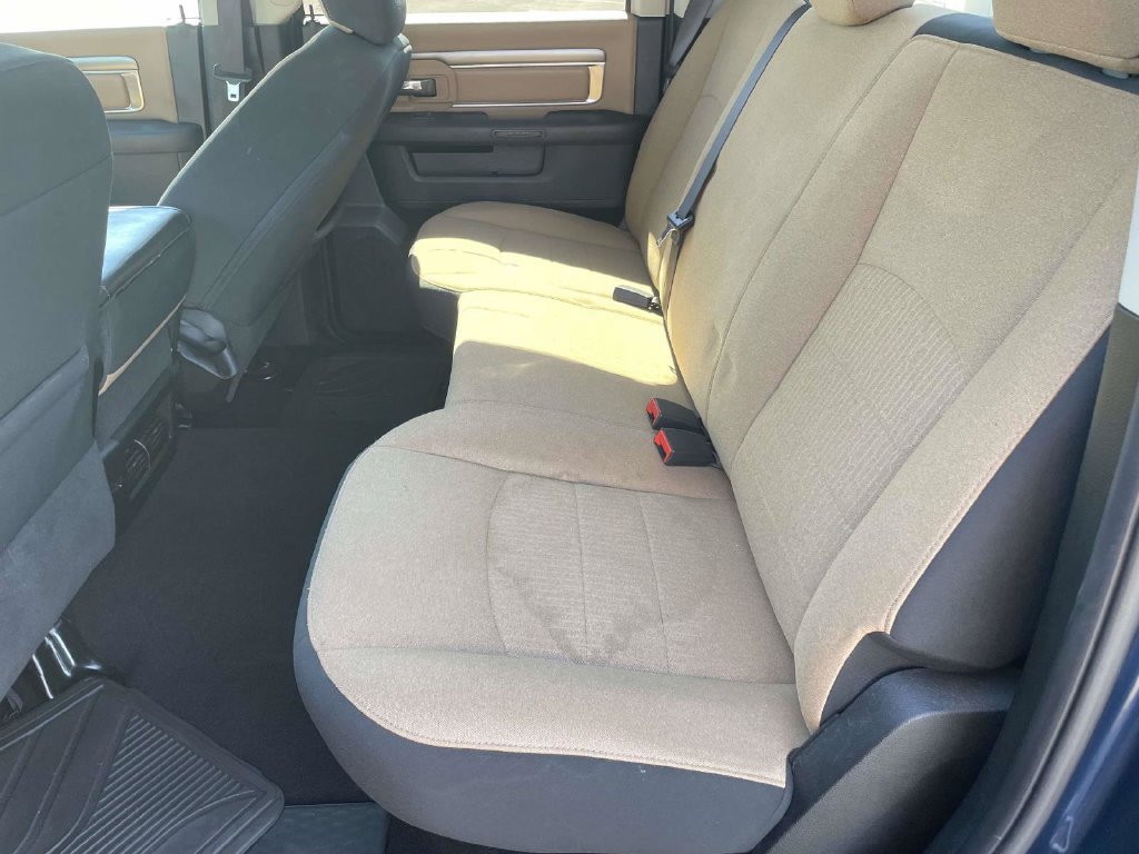 Used 2021 RAM 1500 Classic SLT RWD image 12