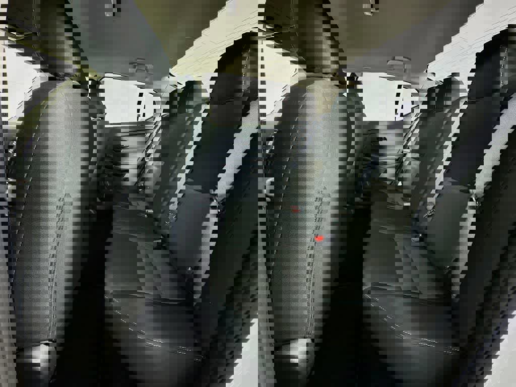 Used 2025 Nissan Sentra SV image 16