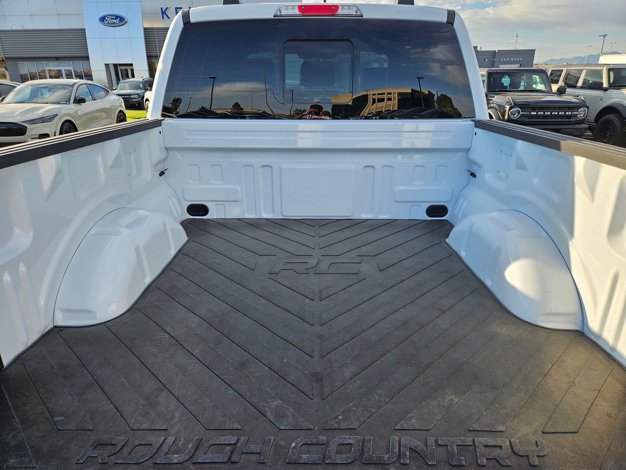Certified 2025 Ford F150 Lariat w/ Equipment Group 502A High AWD/4WD image 32