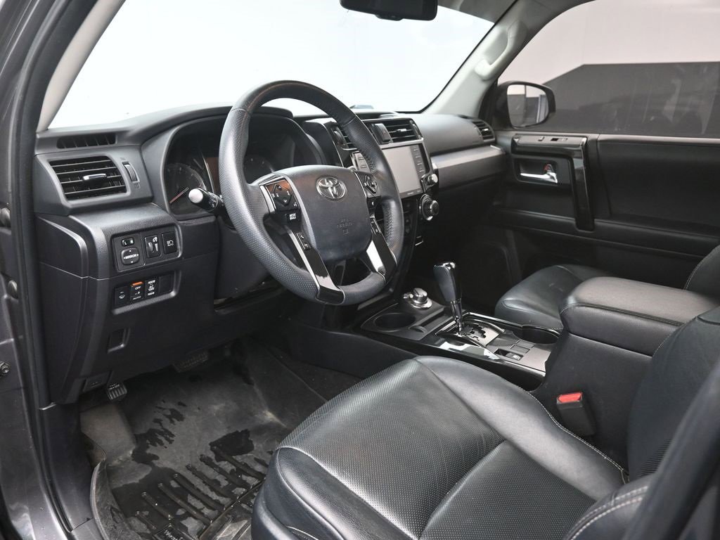 Used 2021 Toyota 4Runner Nightshade image 31