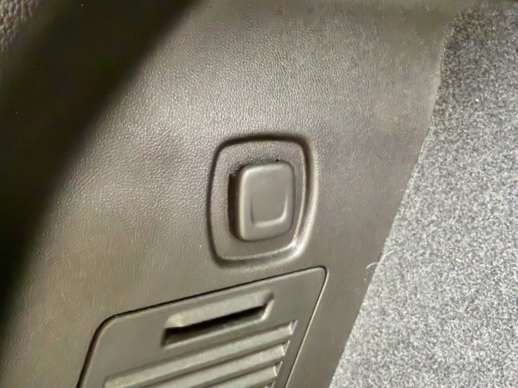 Used 2017 Cadillac XT5 Premium Luxury image 16