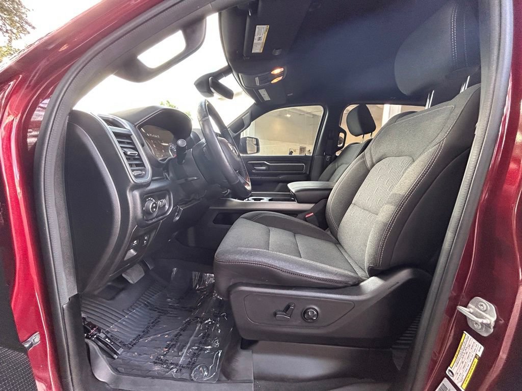 Used 2019 RAM 1500 Big Horn AWD/4WD image 11