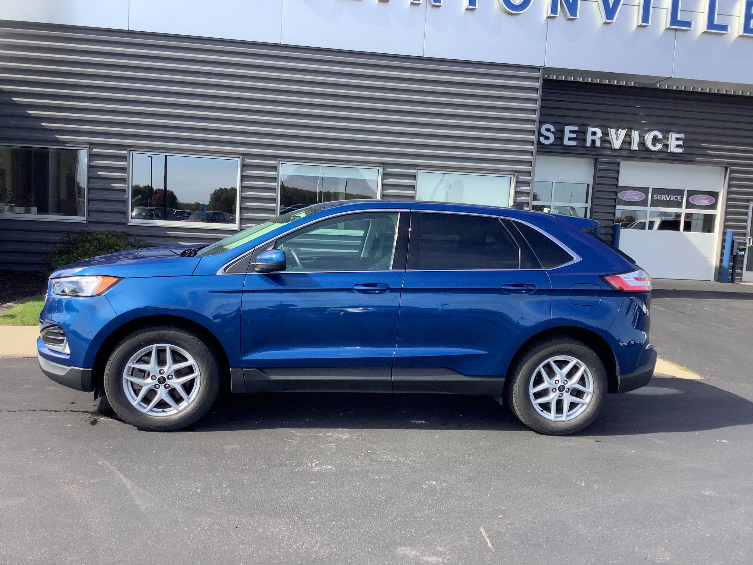 Certified 2024 Ford Edge SEL AWD/4WD image 2