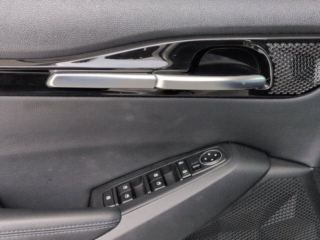 Used 2023 Kia Seltos S w/ Navigation Package FWD image 14
