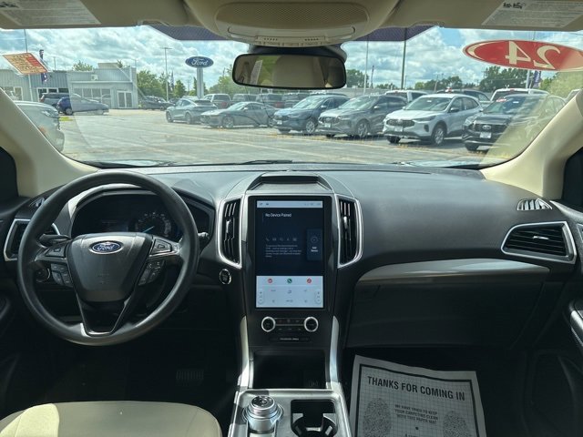 Certified 2024 Ford Edge SE image 11
