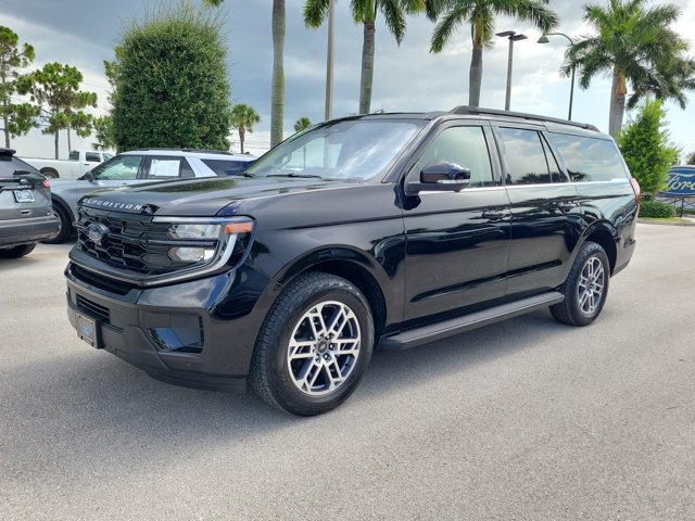 Certified 2025 Ford Expedition Max Active AWD/4WD image 3