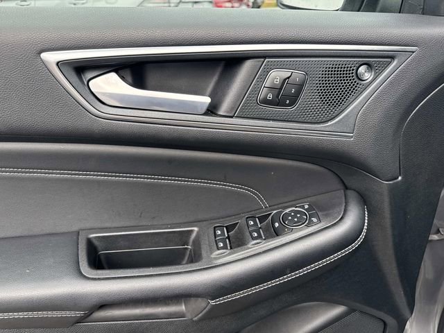 Certified 2024 Ford Edge Titanium image 19